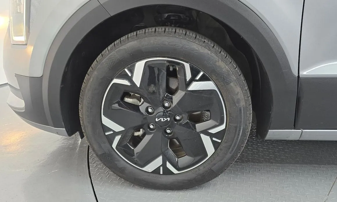 Kia Niro — фото 10
