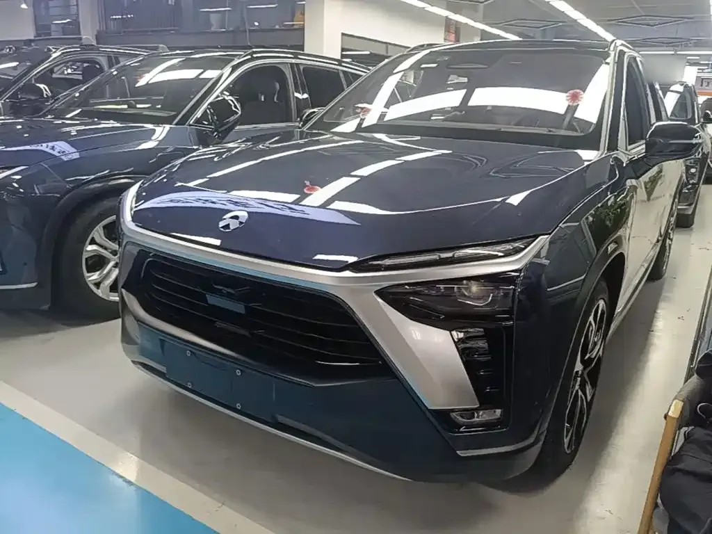 NIO ES8