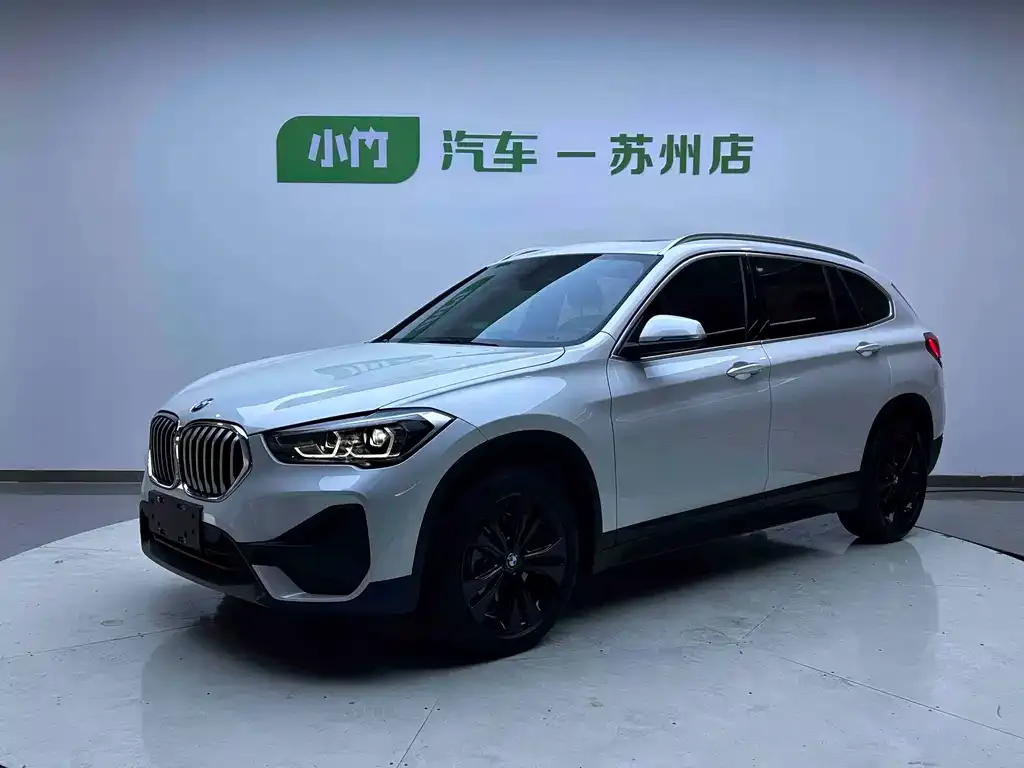 BMW X1 — фото 1