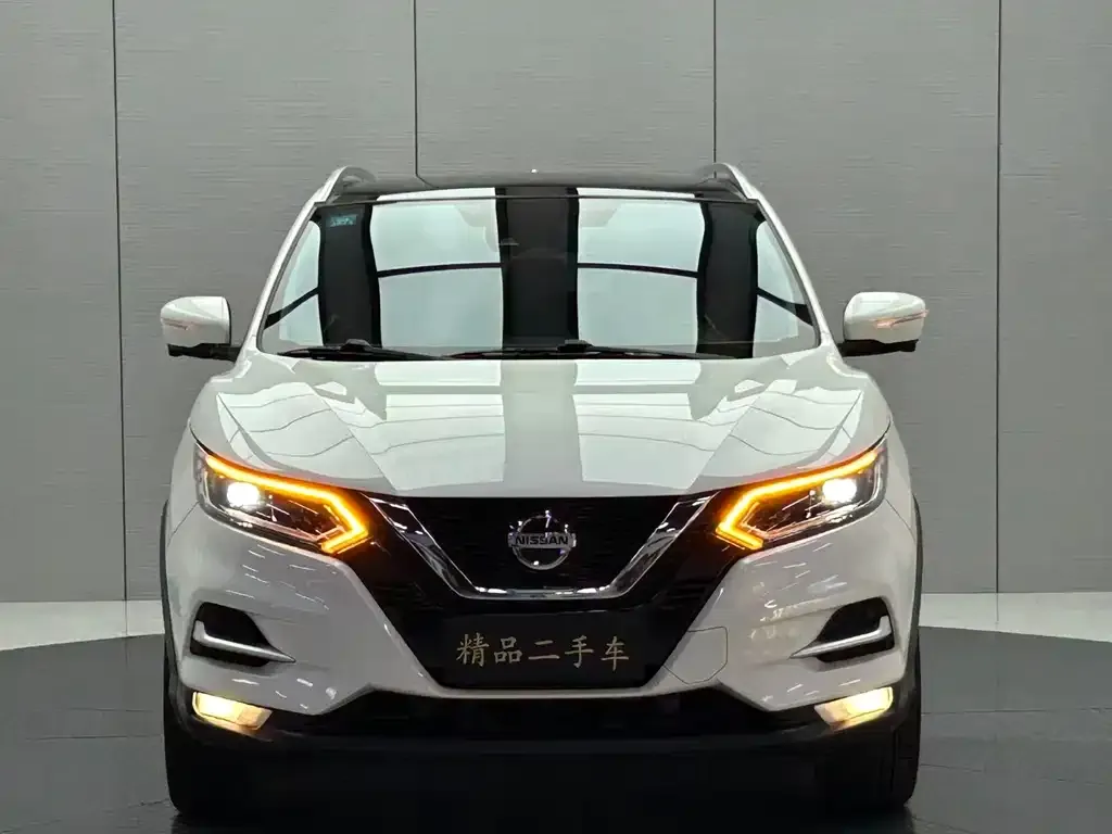 Nissan Qashqai — фото 2