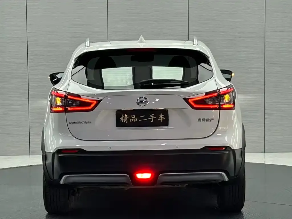 Nissan Qashqai — фото 5