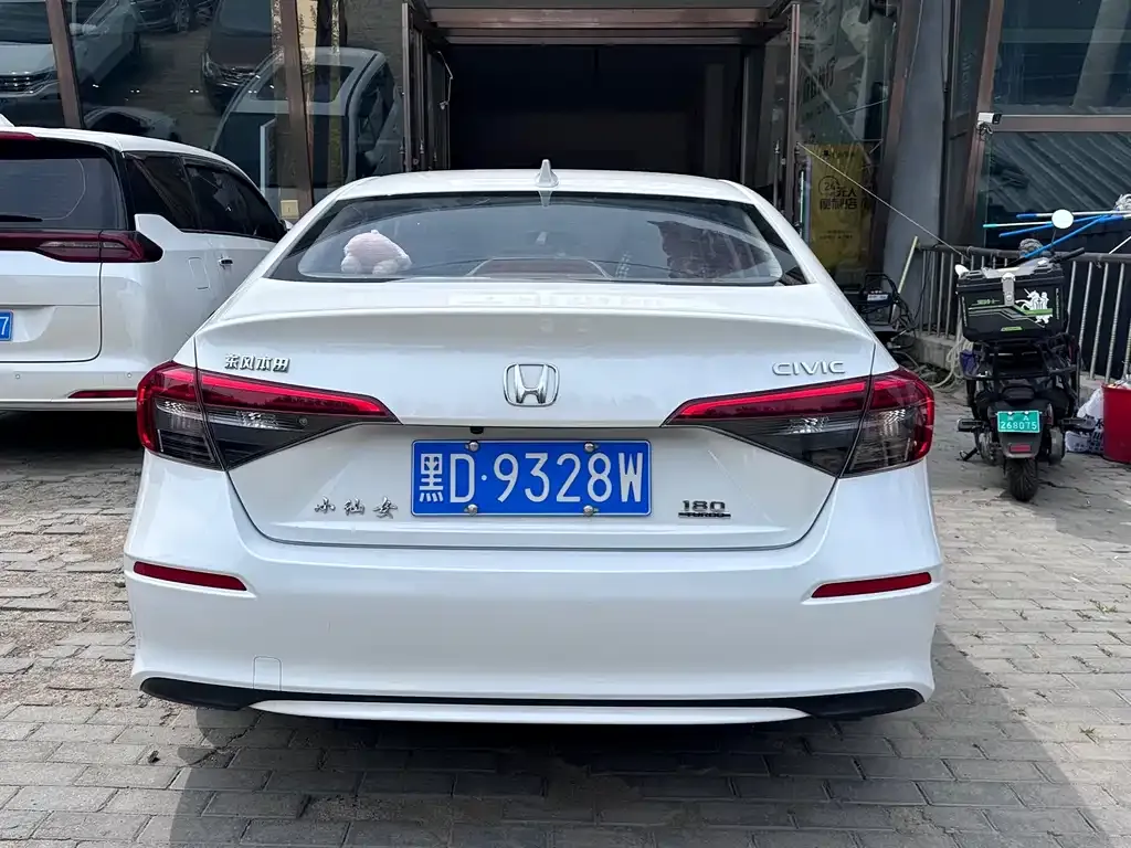Honda Civic — фото 5