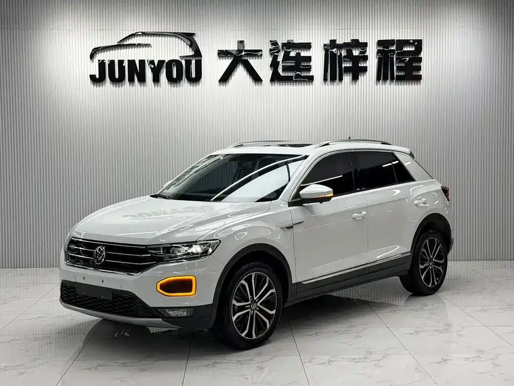 Volkswagen T-Roc — фото 1