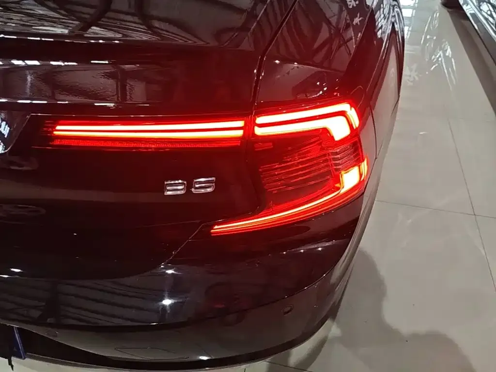 Volvo S90 — фото 9