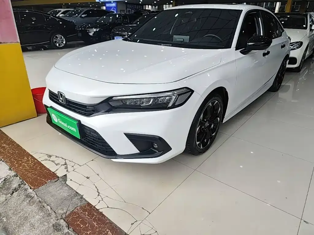Honda Civic — фото 1