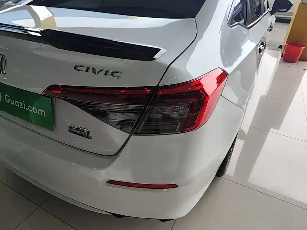 Honda Civic — фото 6