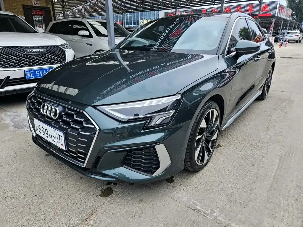 Audi A3 — фото 1