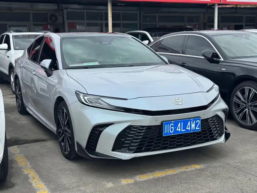 Toyota Camry 2024 из CN, фото 6