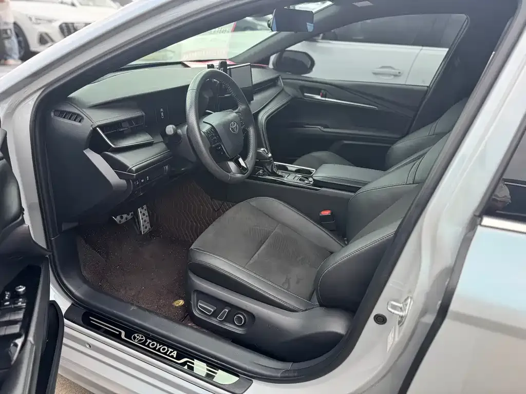 Toyota Camry 2024 из CN, фото 5