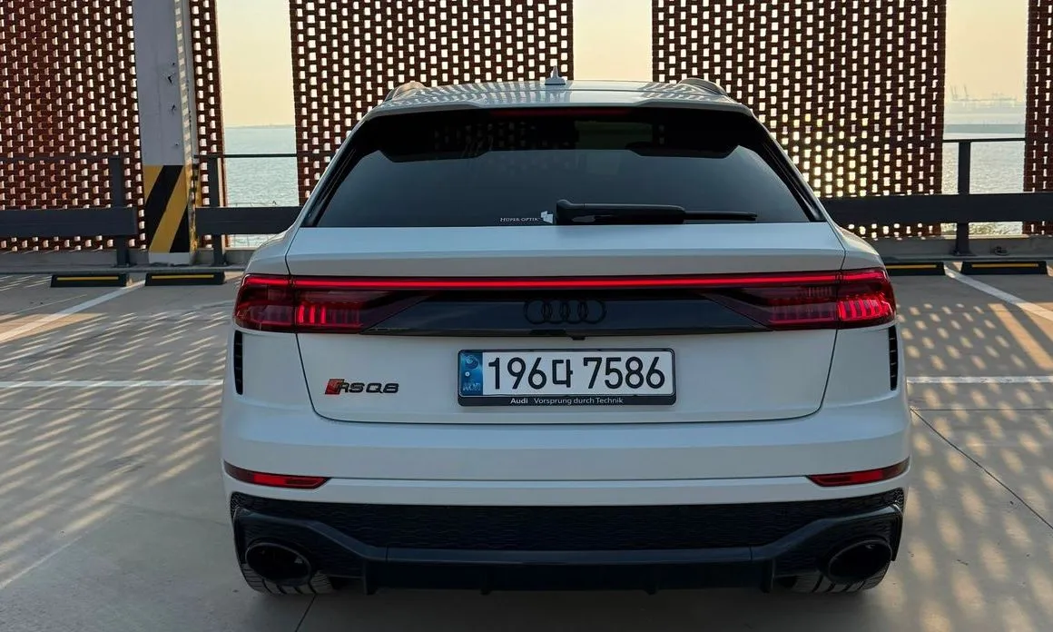 Audi RSQ8 2021 из KR, фото 10