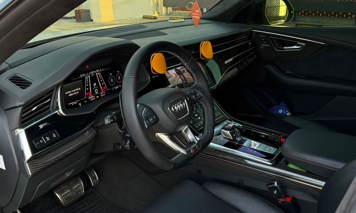 Audi RSQ8 2021 из KR, фото 9