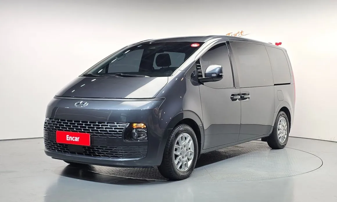 Hyundai Staria — фото 1