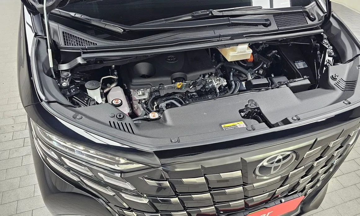 Toyota Alphard — фото 9