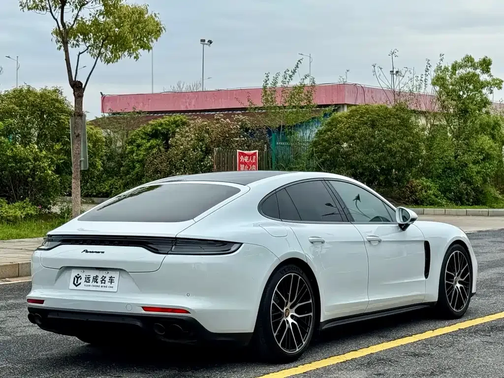 Porsche Panamera — фото 10