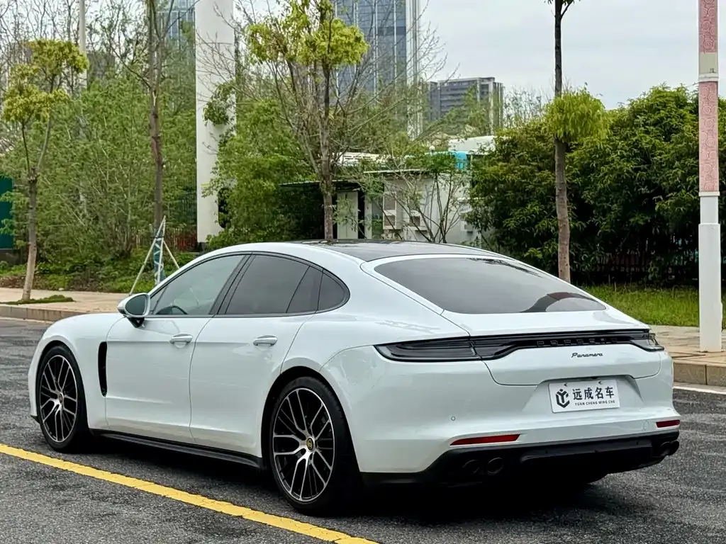 Porsche Panamera — фото 9