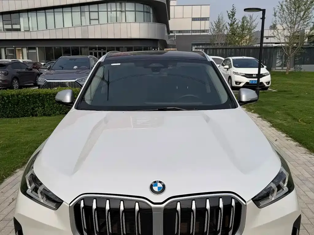 BMW X1 — фото 10