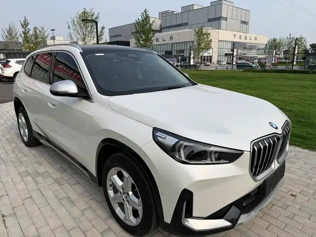 BMW X1 — фото 3