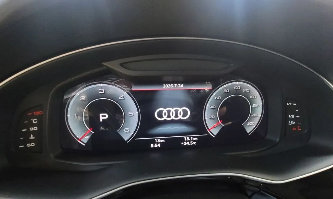 Audi Q7 — фото 6