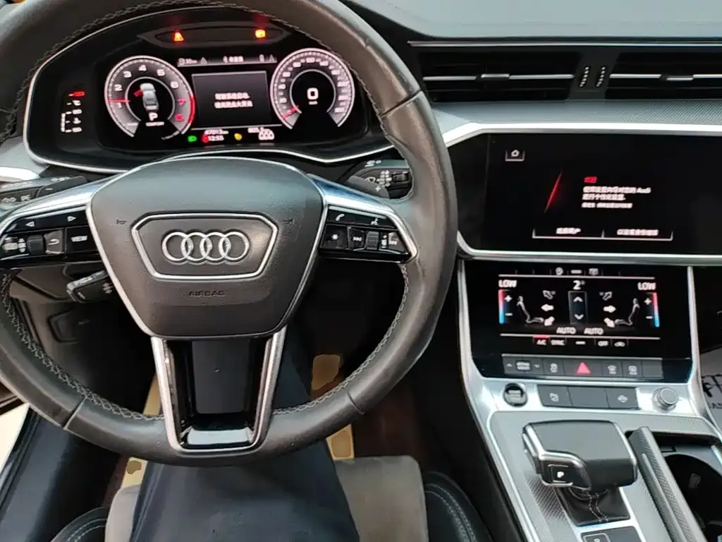Audi A6L — фото 9