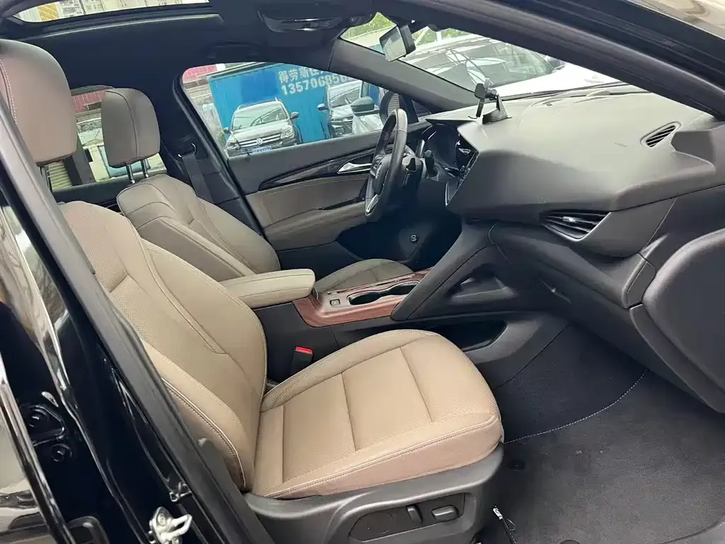 Buick Envision Plus — фото 7