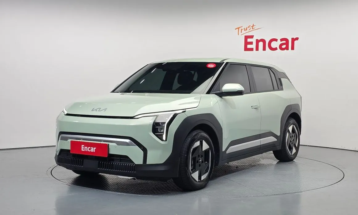 Kia EV3 — фото 1