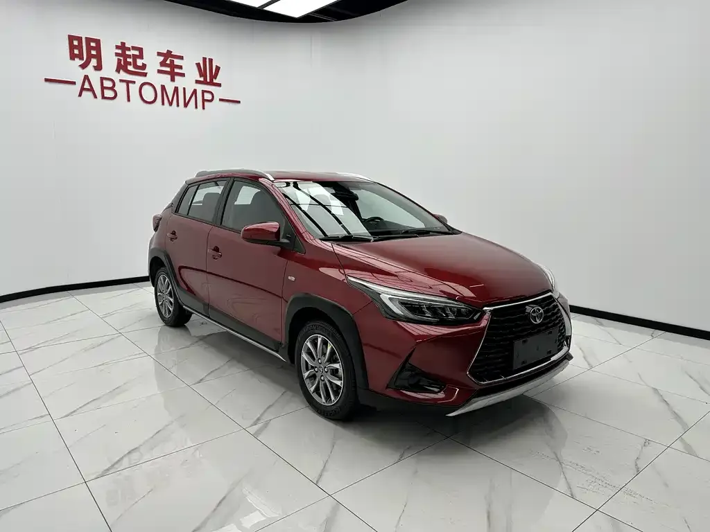Toyota Yaris L — фото 6