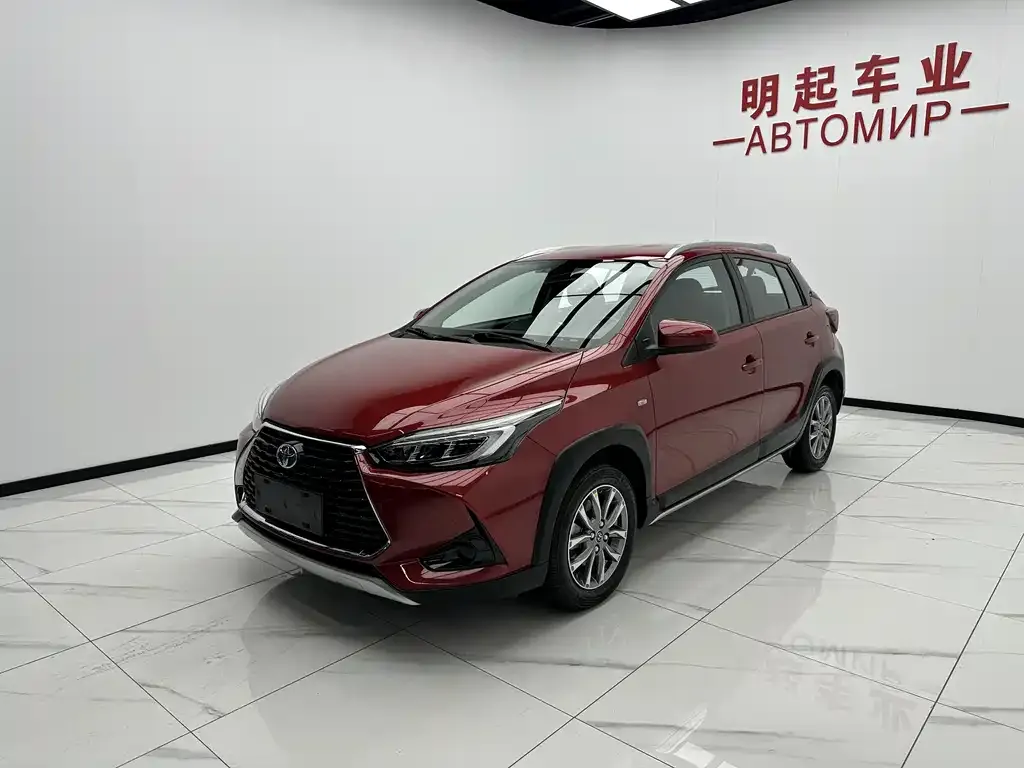 Toyota Yaris L — фото 9