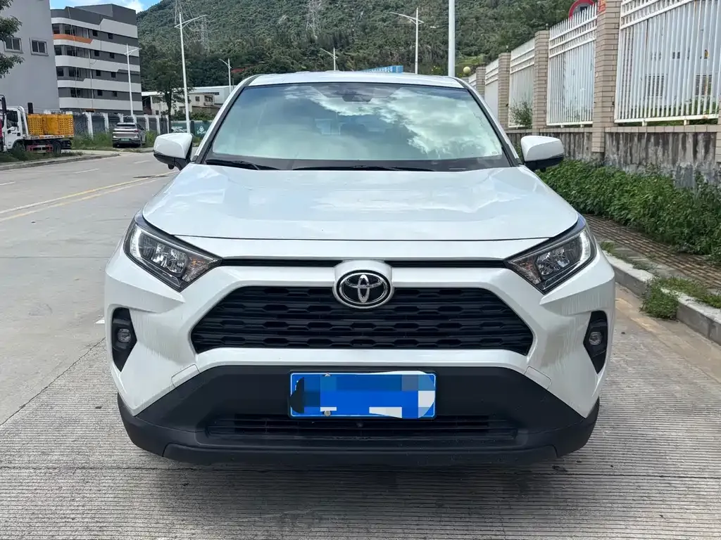 Toyota RAV4 2024 из CN, фото 6