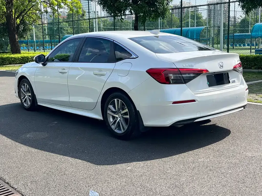 Honda Civic — фото 10