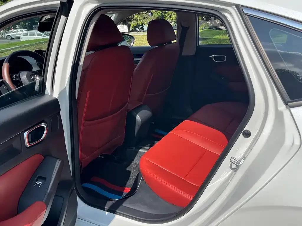 Honda Civic — фото 4
