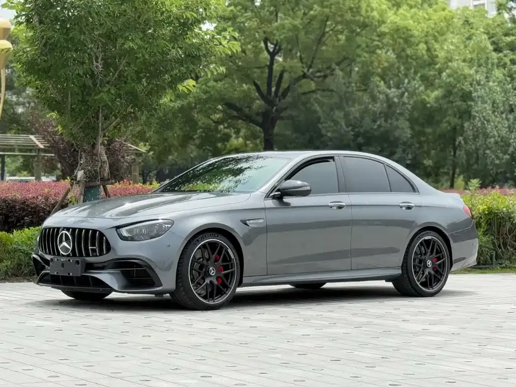 Mercedes-Benz E-Class AMG — фото 1