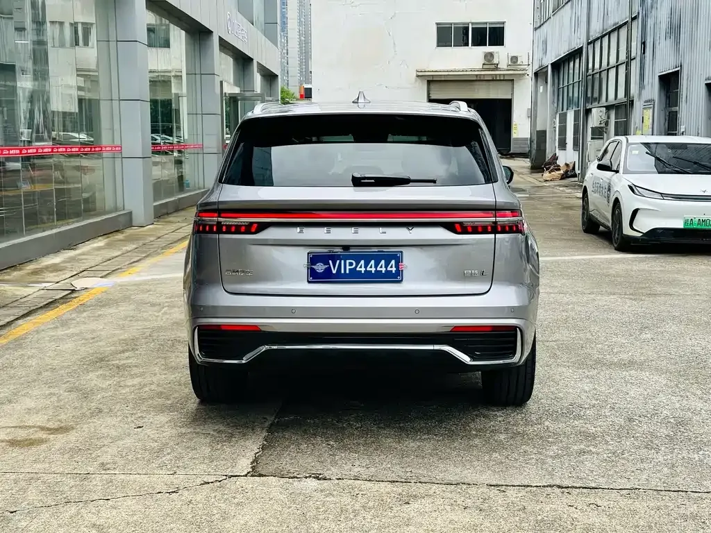 Geely Xingyue L — фото 8