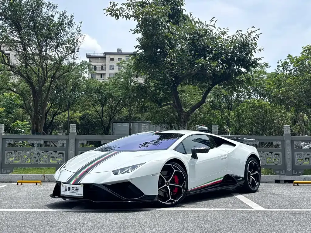 Lamborghini Huracan — фото 1