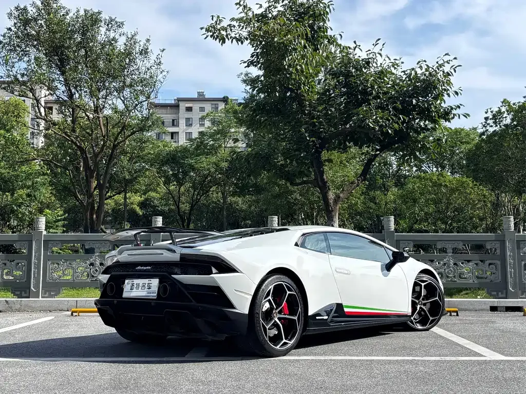 Lamborghini Huracan — фото 6