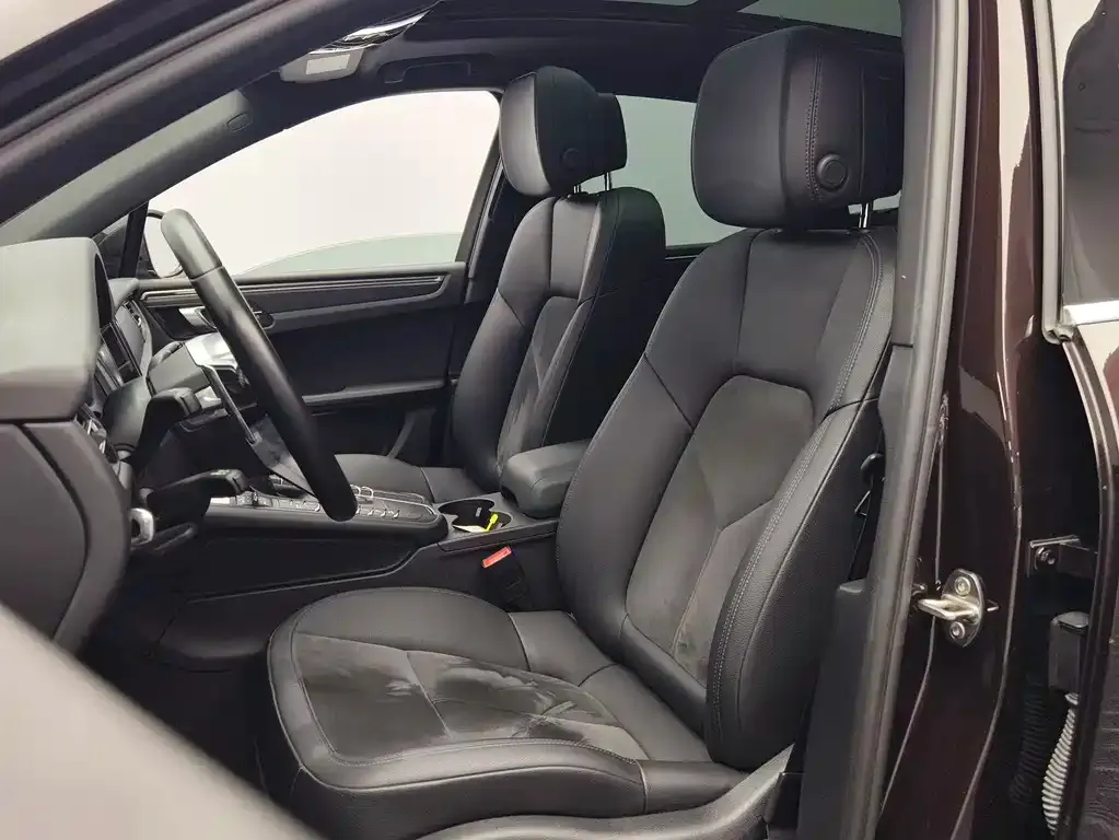 Porsche Macan 2021 из CN, фото 3