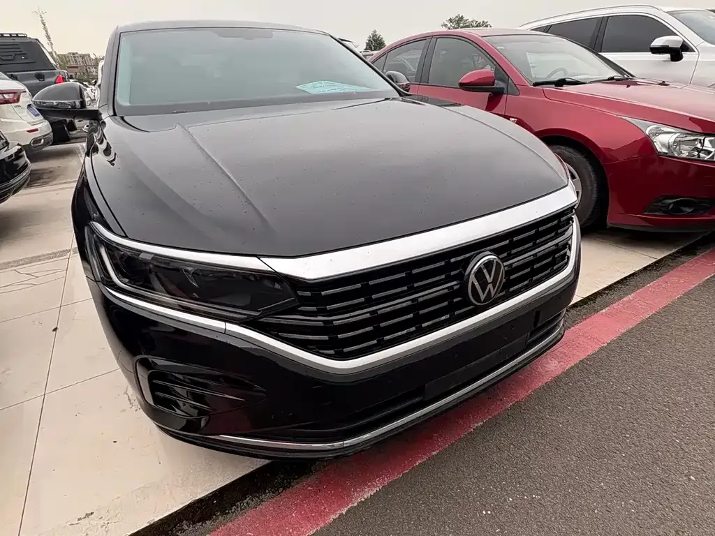 Volkswagen Passat — фото 4