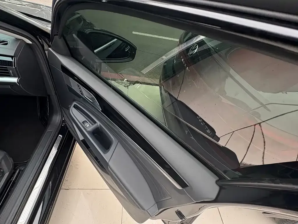 Volkswagen Passat — фото 5