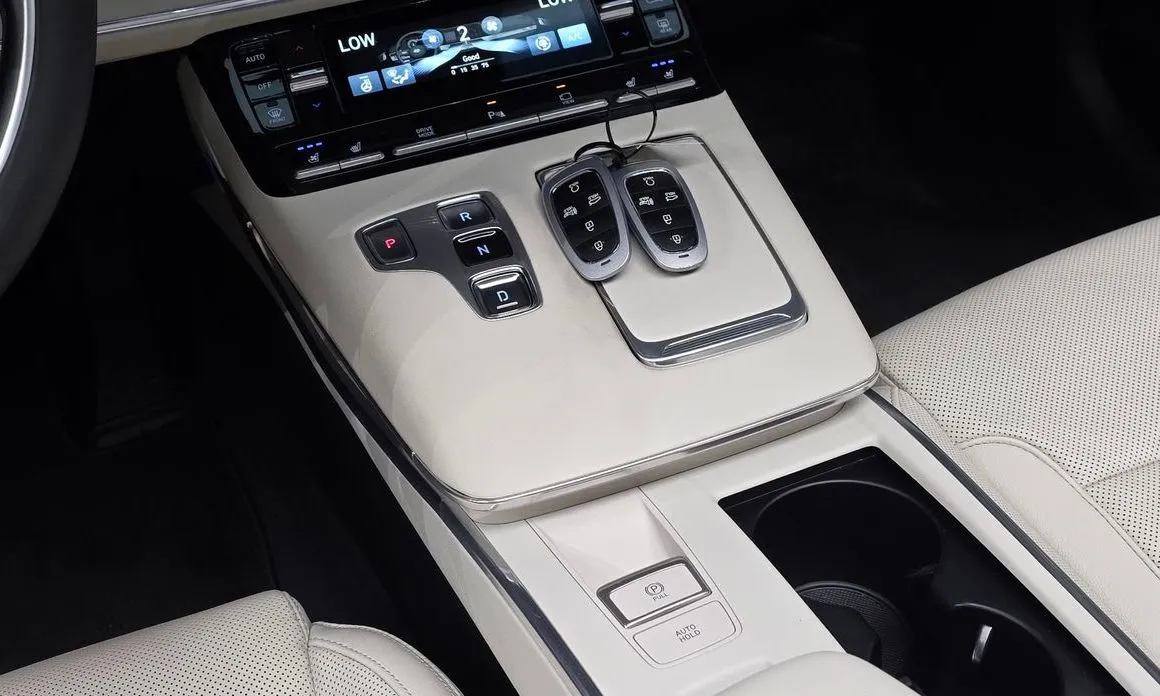 Hyundai Grandeur — фото 10