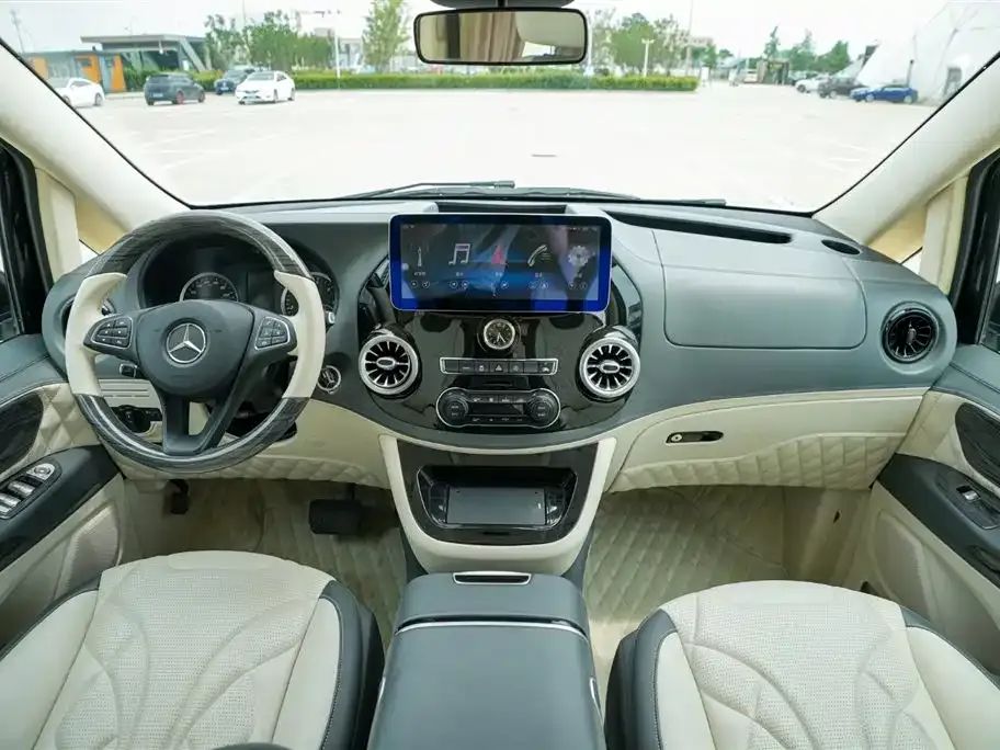 Mercedes-Benz V-Class 2022 из CN, фото 4