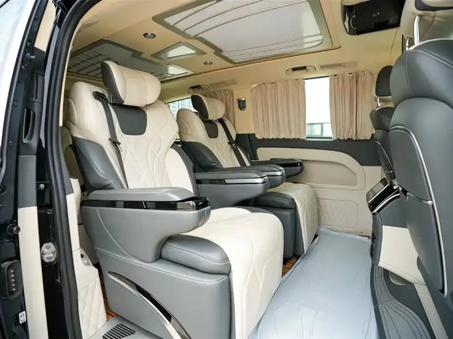Mercedes-Benz V-Class 2022 из CN, фото 7