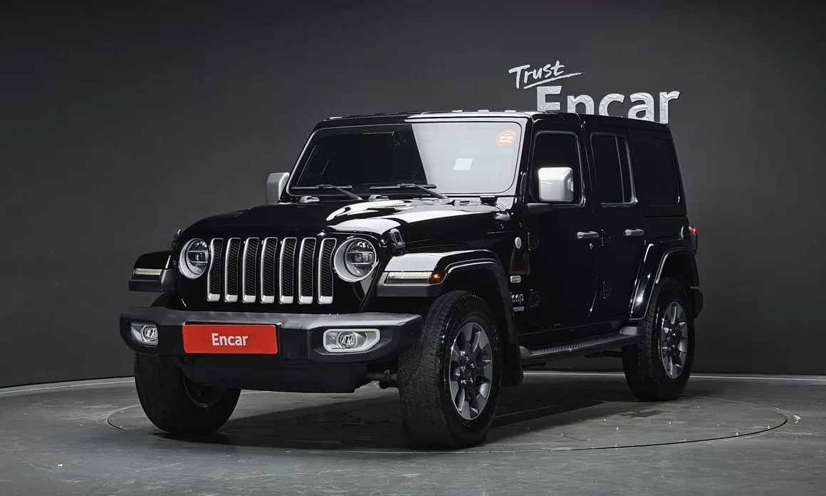 Jeep Wrangler — фото 1