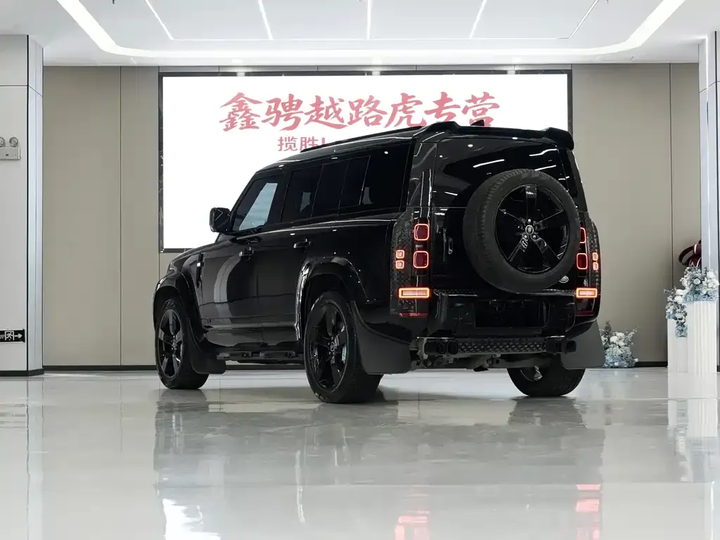Land Rover Defender — фото 4