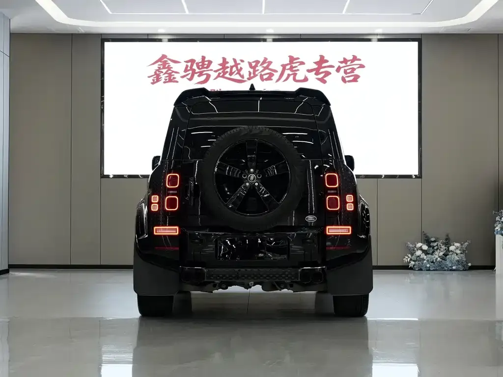 Land Rover Defender — фото 3