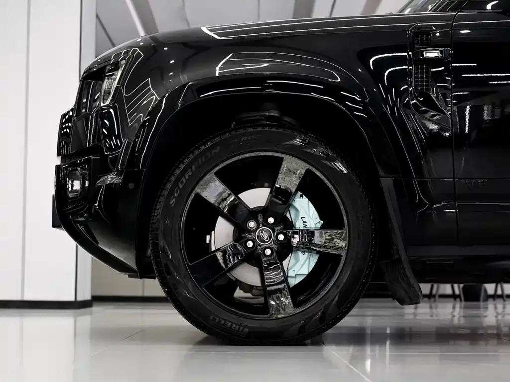 Land Rover Defender — фото 8