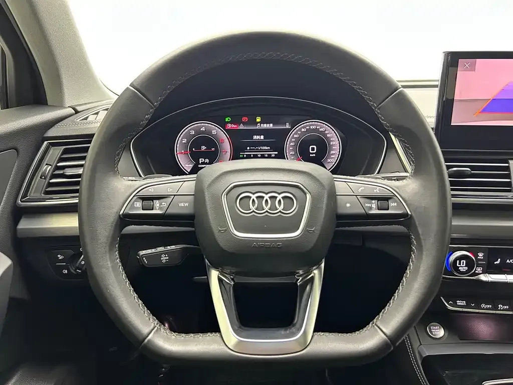 Audi Q5L — фото 7