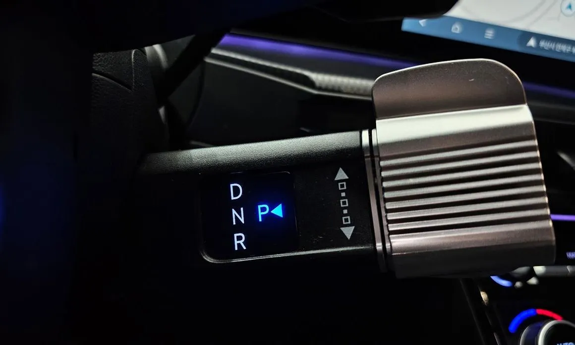 Hyundai Santafe — фото 2
