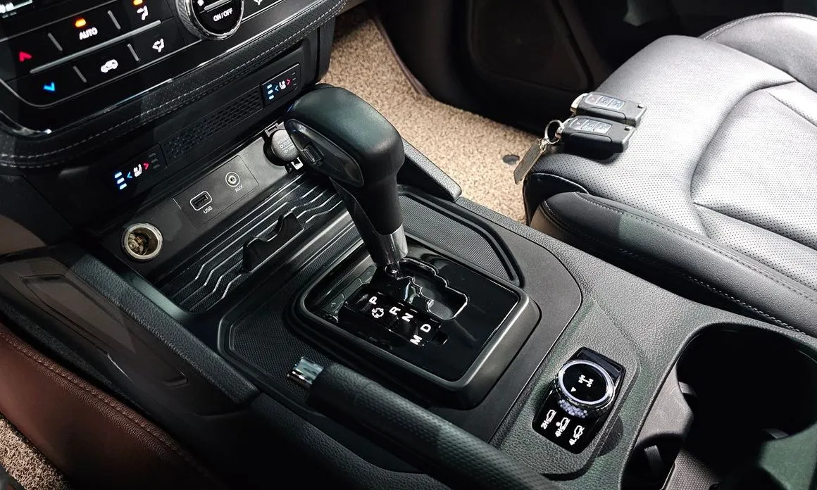 KG Mobility (Ssangyong) Rexton — фото 3