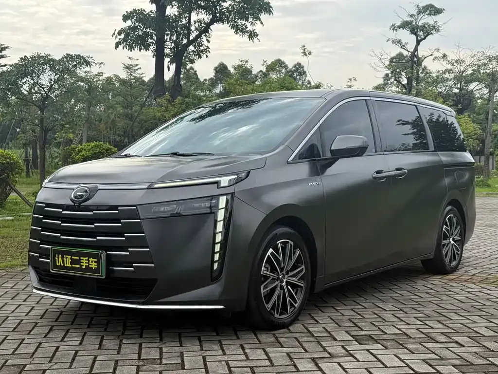GAC Motor 传祺E8 PHEV — фото 1