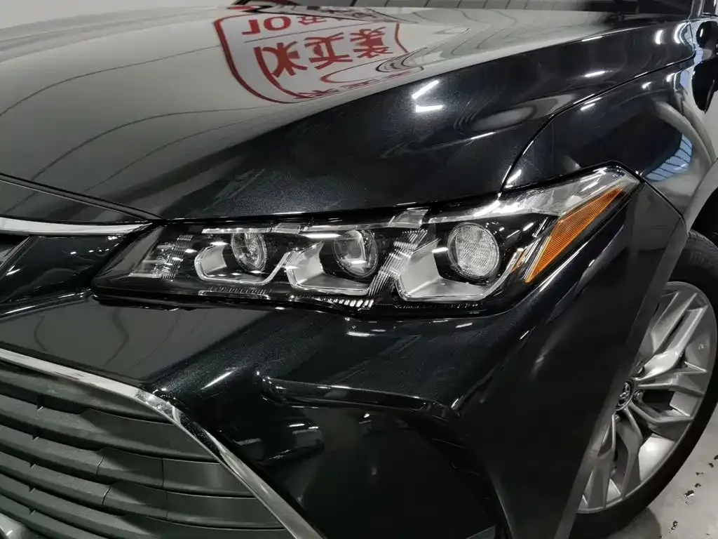 Toyota Avalon — фото 10