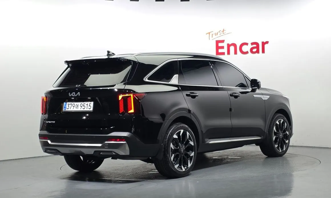 Kia Sorento — фото 5